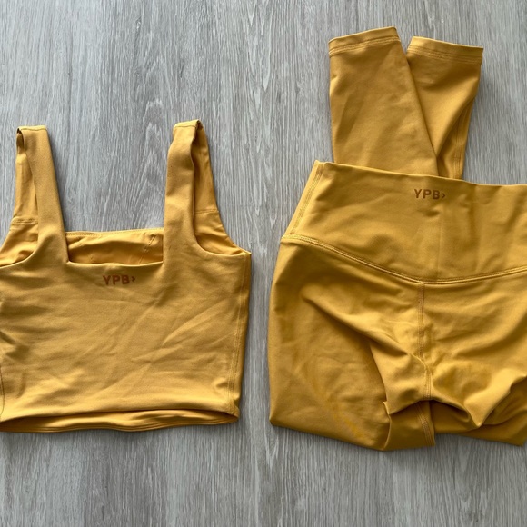Abercrombie and Fitch 7/8 Leggings and Tank set - Gold/Yellow - XS - NWOT - Picture 4 of 5